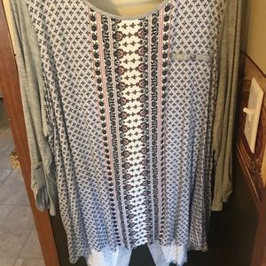 Maurice’s NWT 3/4 length shirt with button up back